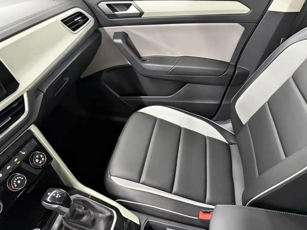 Volkswagen T-Roc 2026 — фото 13