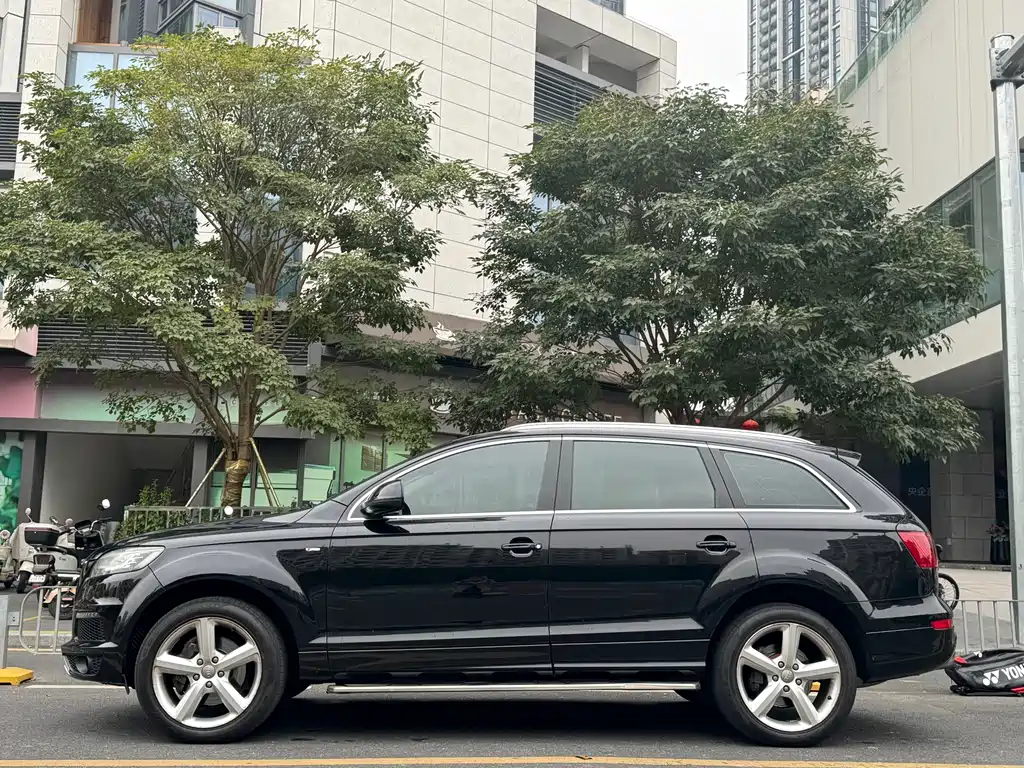 Audi Q7 2010