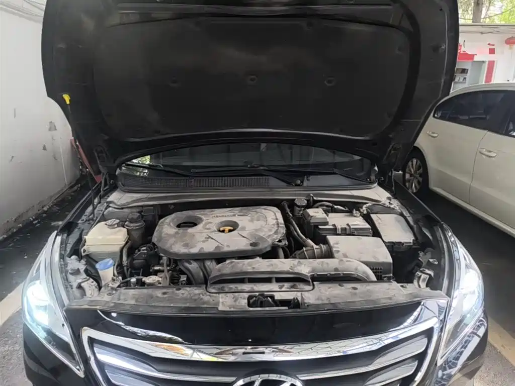 Hyundai Mistra 2014 — фото 20