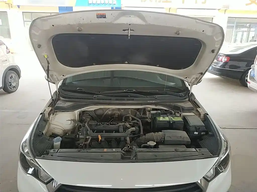 Hyundai Verna 2018 — фото 19