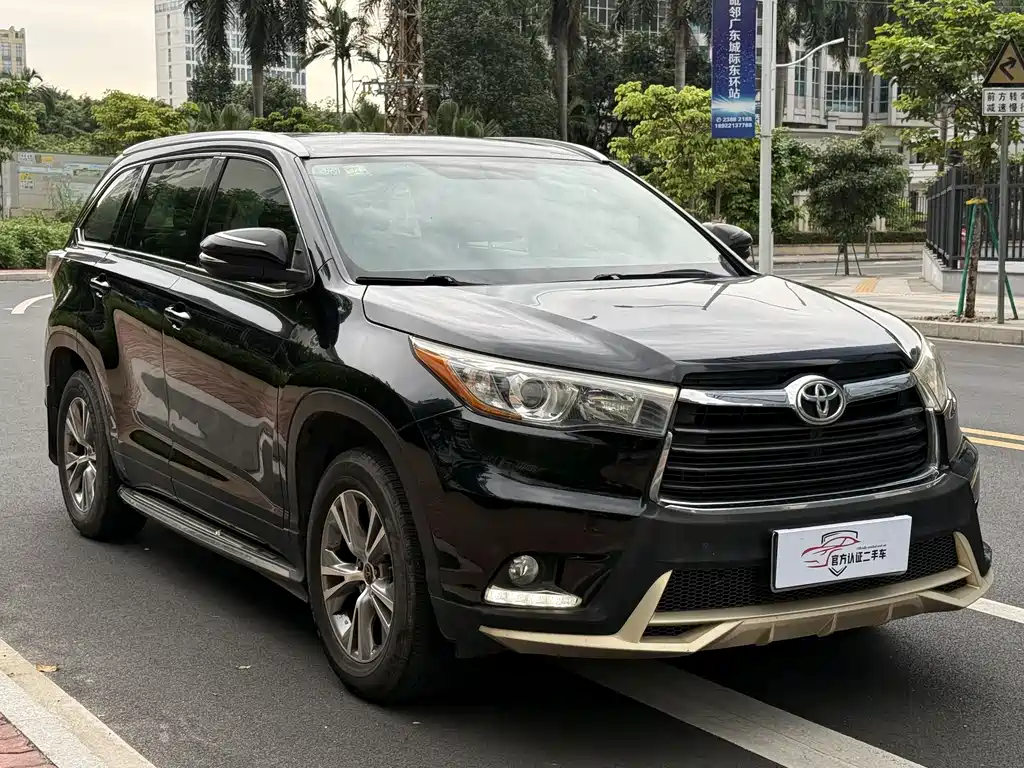 Toyota Highlander 2015 — фото 3