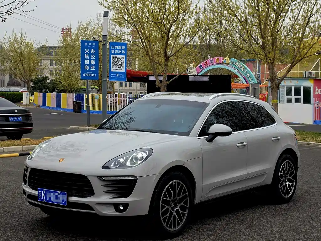 Porsche Macan 2014 — фото 1