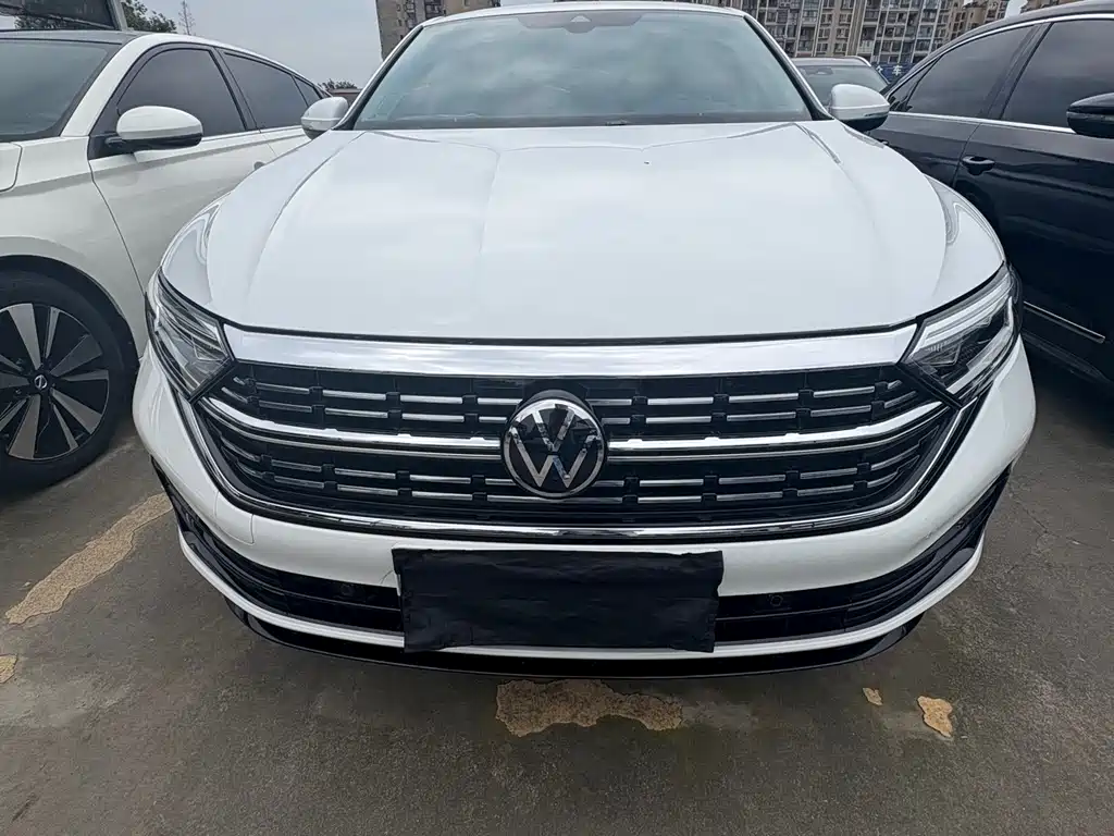 Volkswagen Sagitar 2023