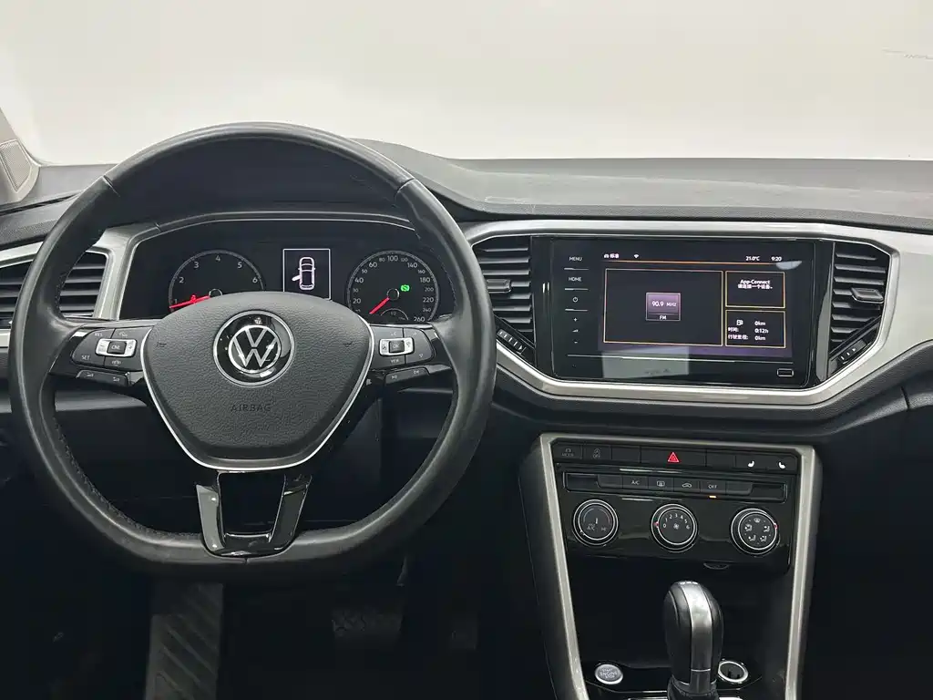 Volkswagen T-Roc 2022 — фото 11
