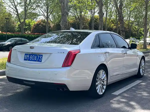 Cadillac CT6 2016