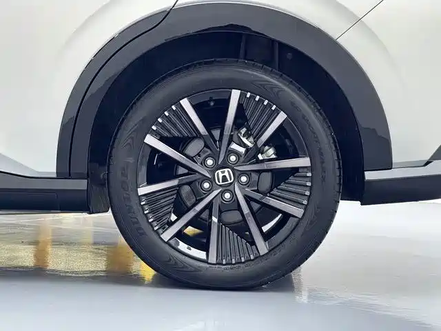 Honda e:NP2 2024 — фото 16