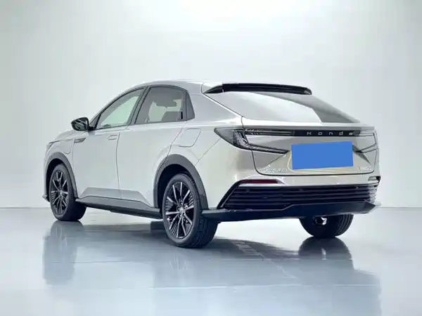 Honda e:NP2 2024