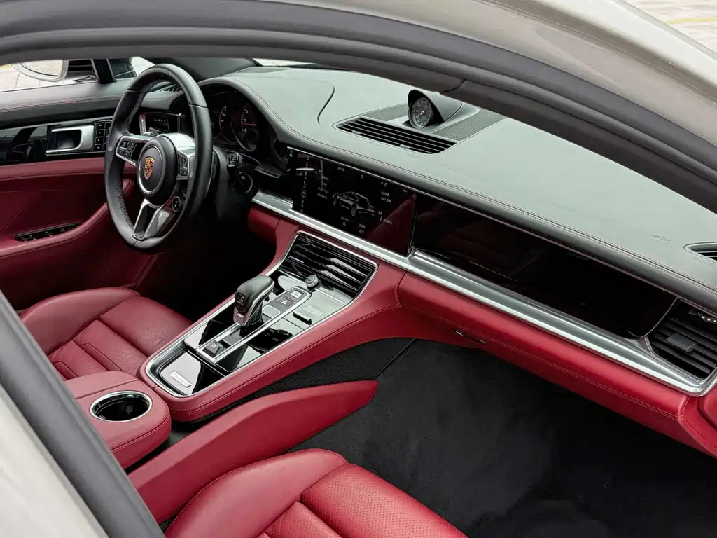 Porsche Panamera 2018 — фото 21