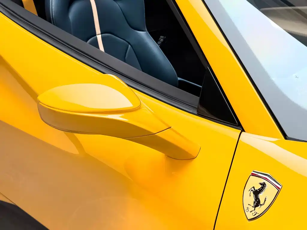 Ferrari F8 2022 — фото 18