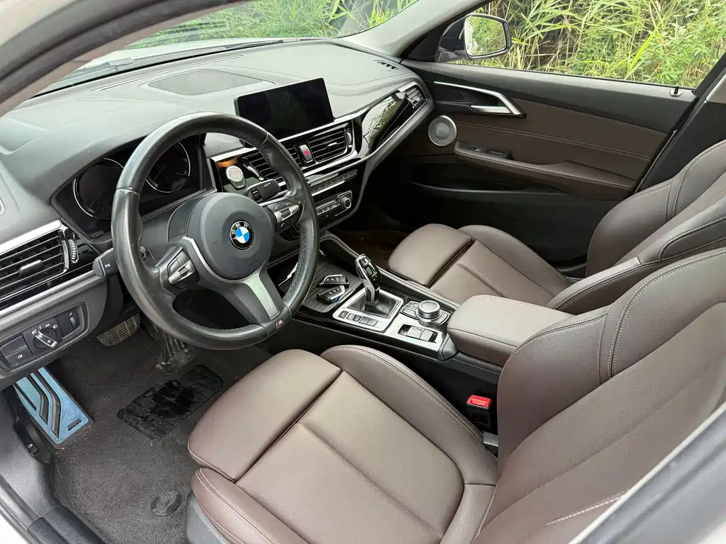 BMW 1 Series 2020 — фото 14