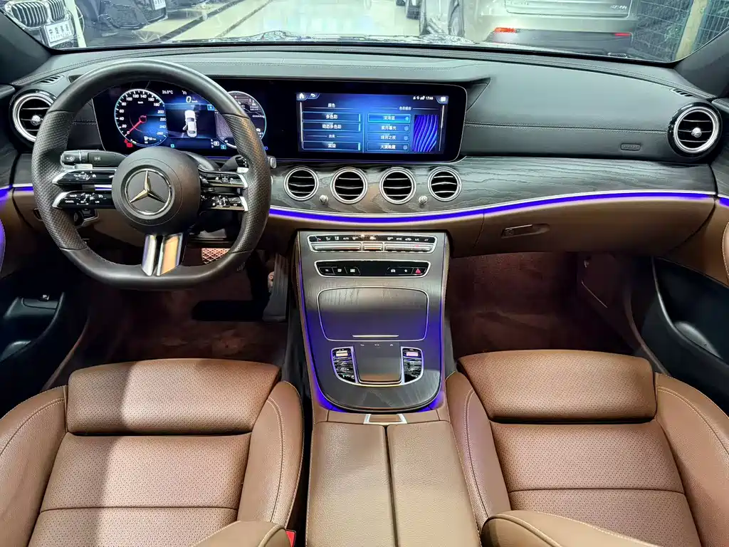 Mercedes-Benz E-Class 2022 — фото 17