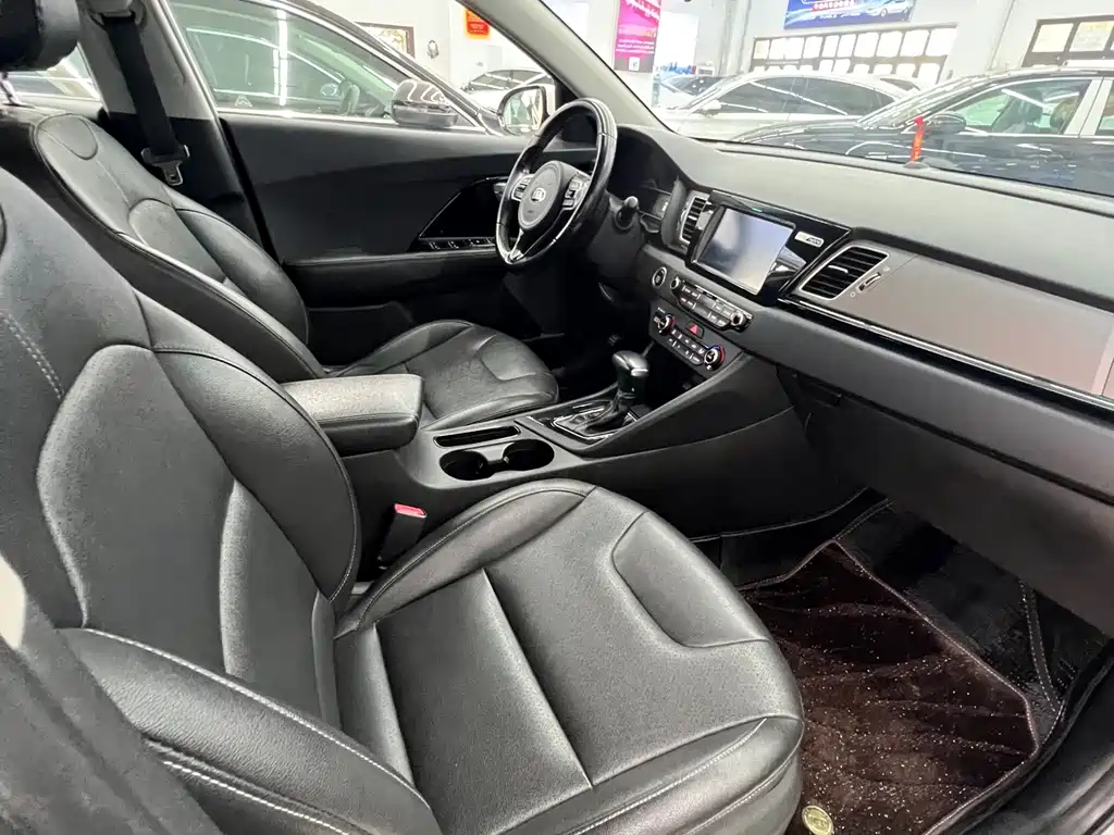 Kia Niro 2017 — фото 4