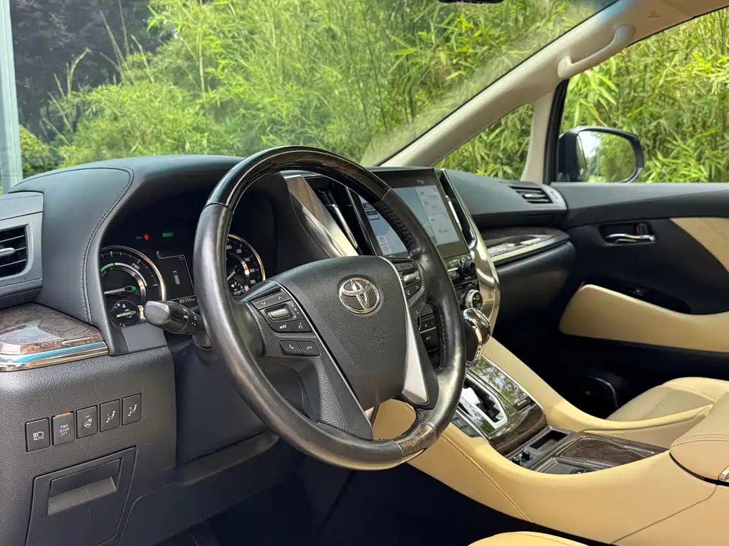 Toyota Vellfire 2020 — фото 7