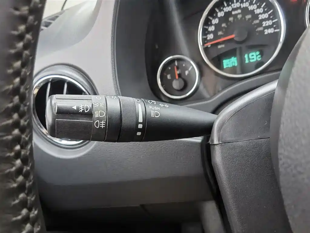 Jeep Compass 2012 — фото 21
