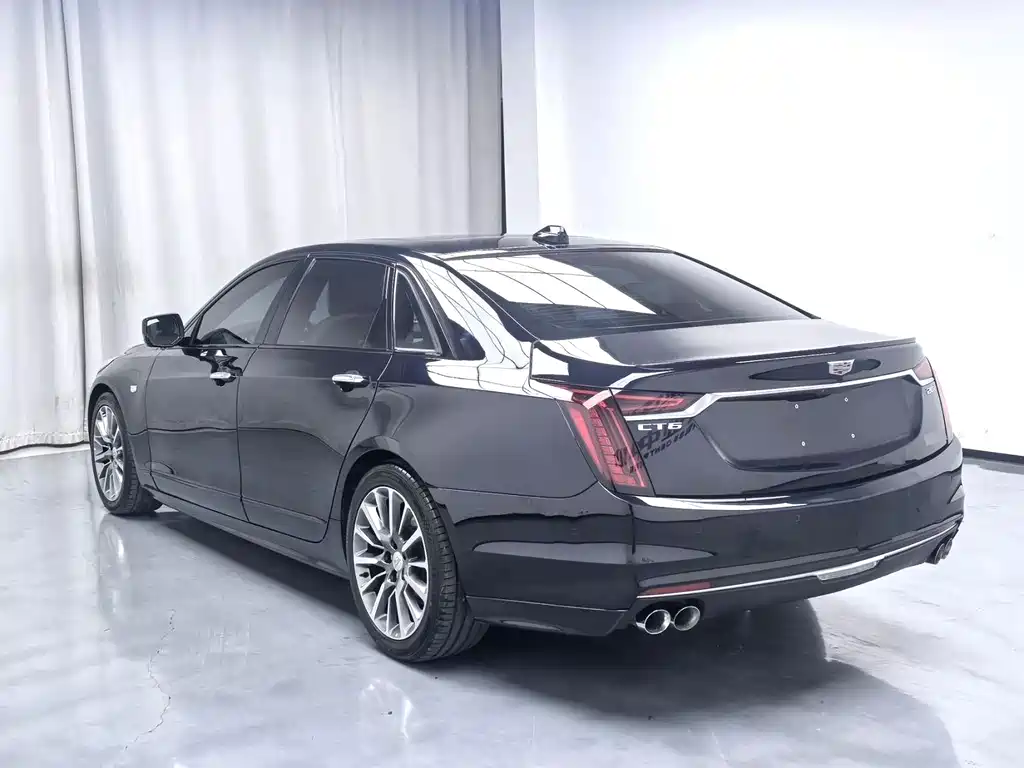 Cadillac CT6 2022 — фото 4