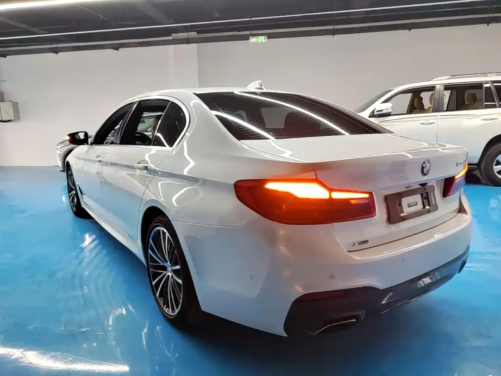 BMW 5 Series 2019
