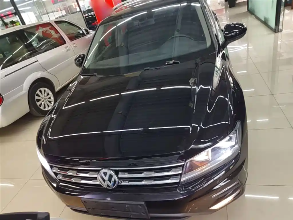 Volkswagen Tiguan L 2020 — фото 3