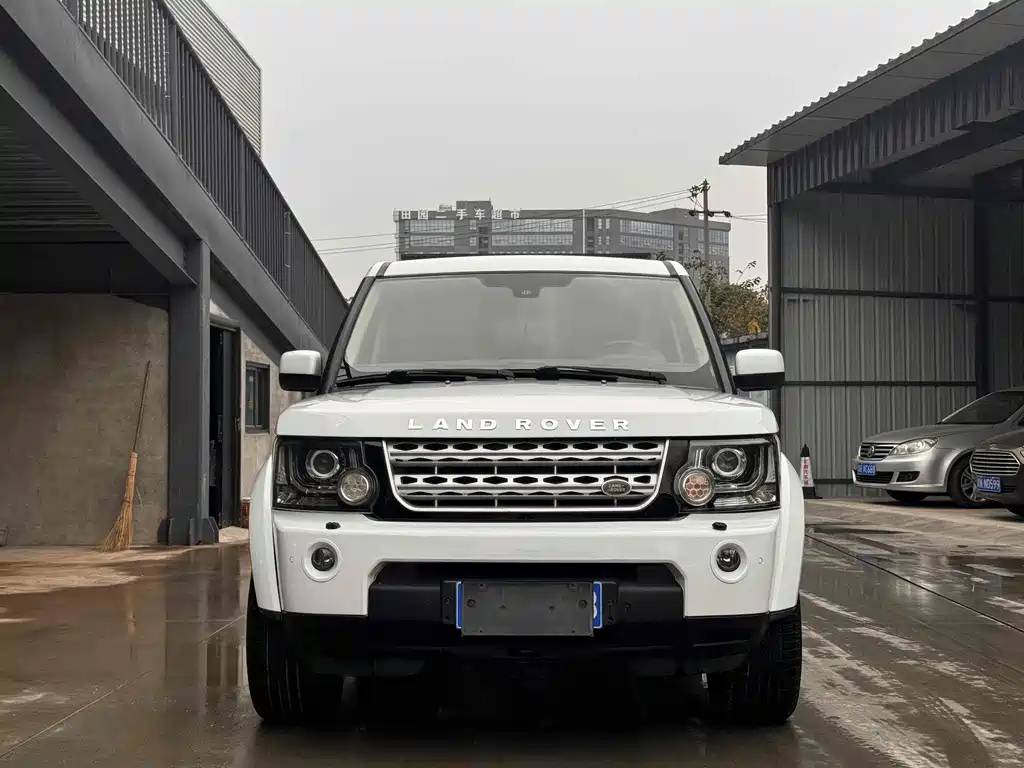 Land Rover Discovery 2015 — фото 2