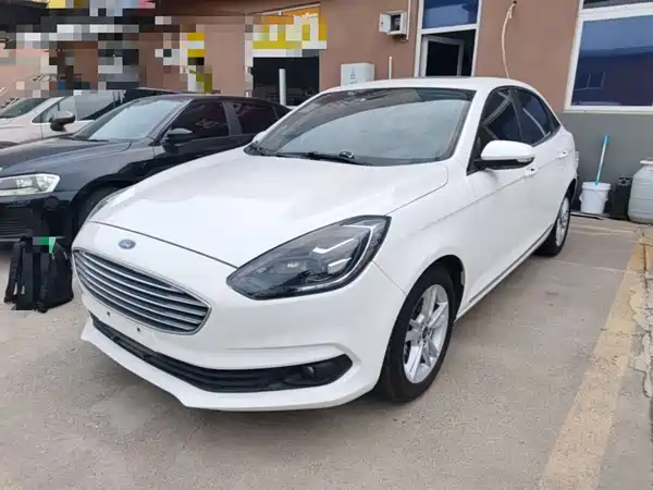 Ford Escort 2021