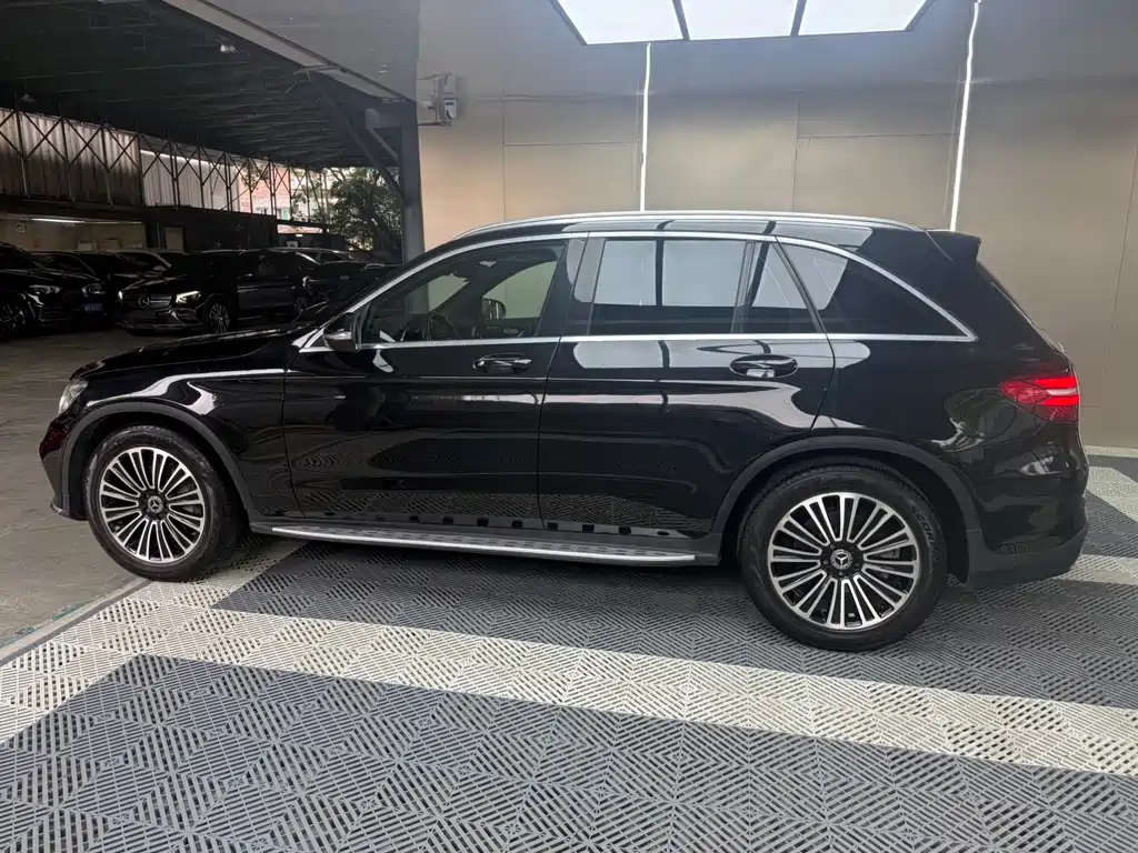 Mercedes-Benz GLC 2018 — фото 10