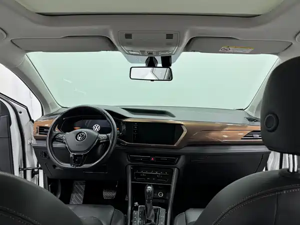Volkswagen Tharu 2022