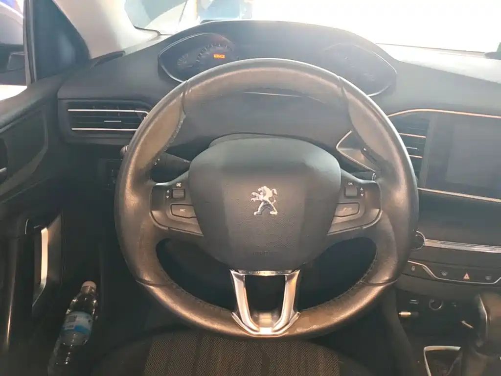 Peugeot 308S 2016 — фото 11