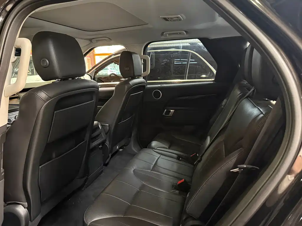 Land Rover Discovery 2017