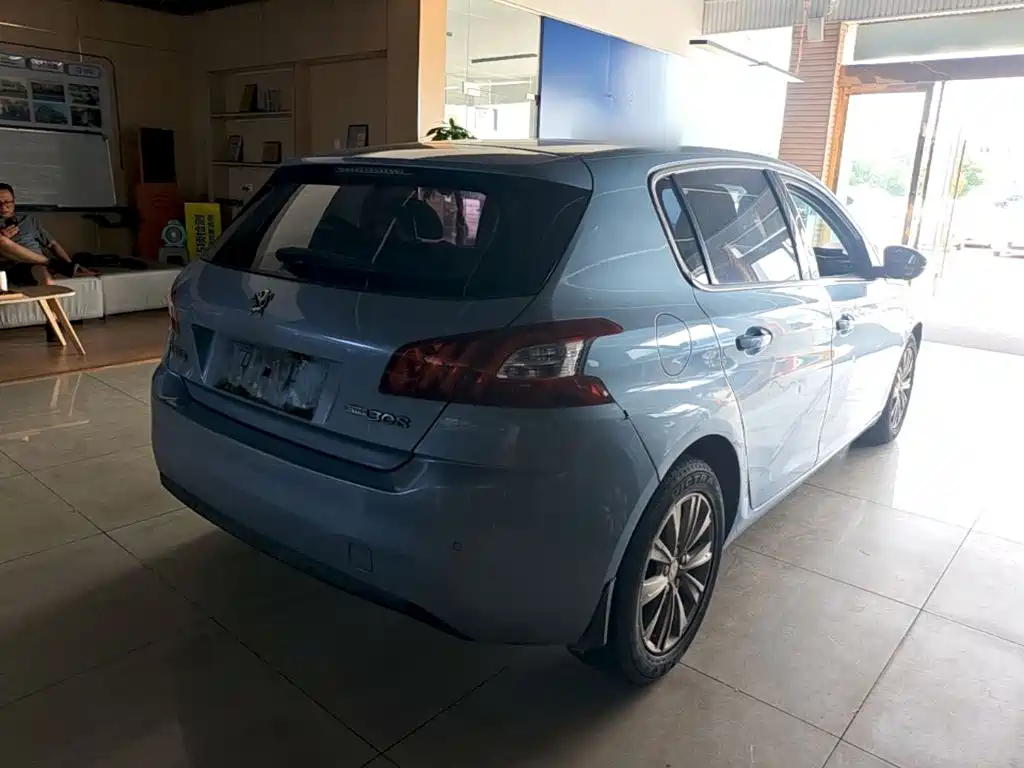 Peugeot 308S 2016