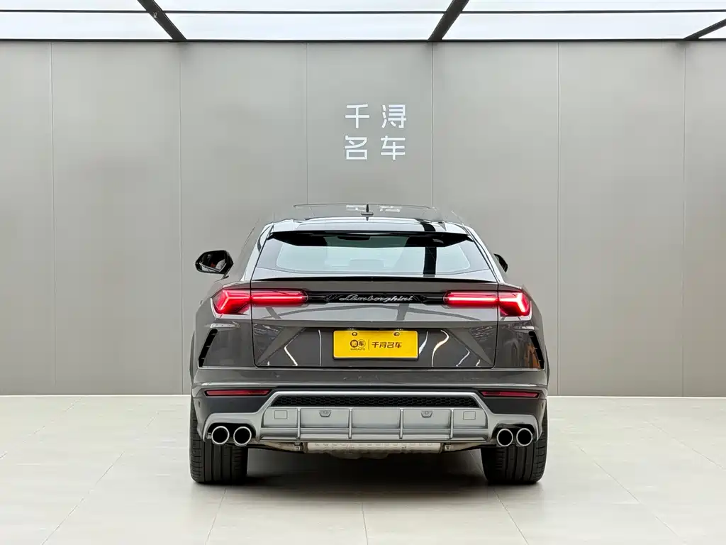 Lamborghini Urus 2021 — фото 18