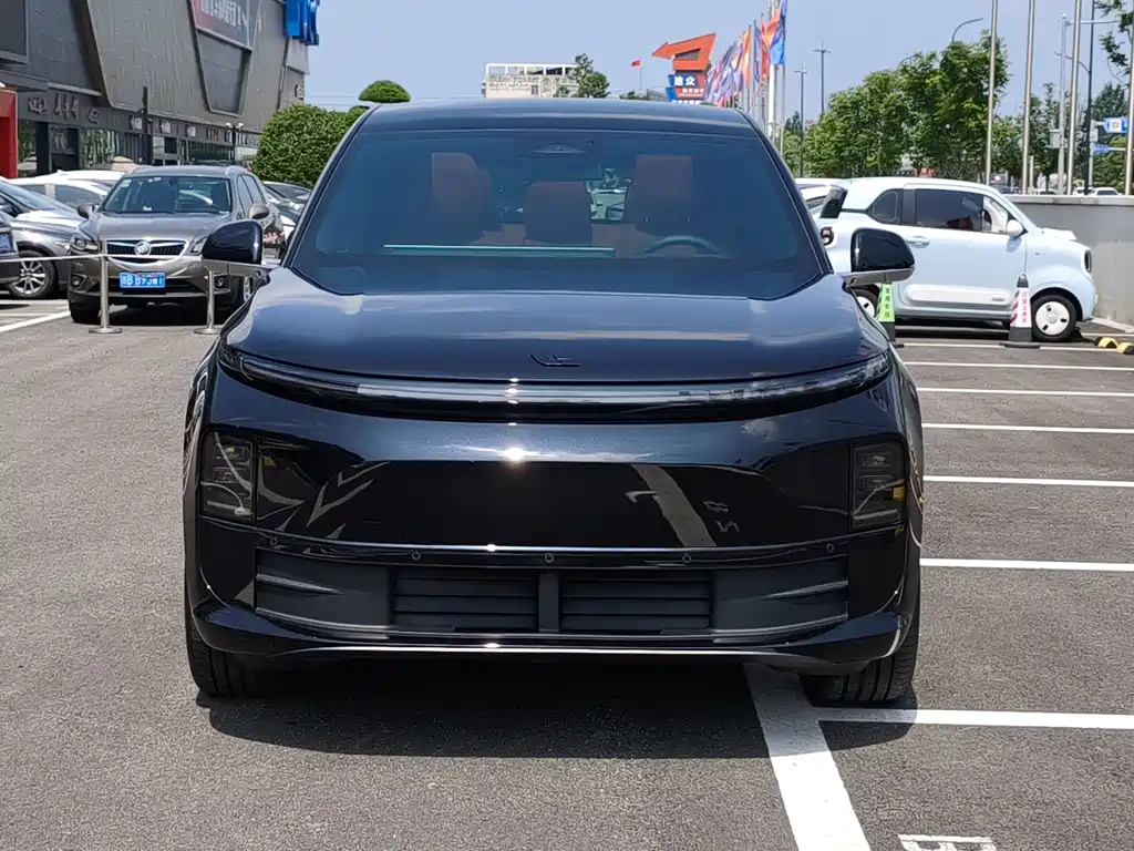 Li Auto Li L6 2025