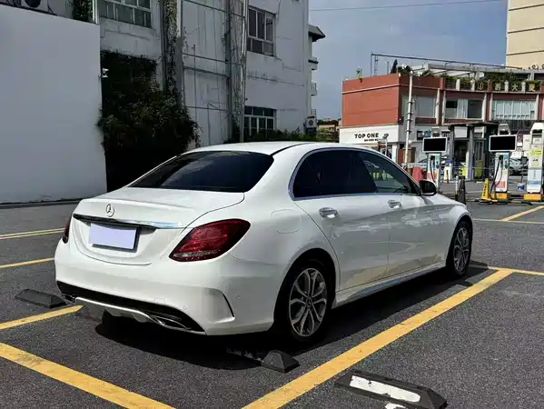 Mercedes-Benz C-Class 2018