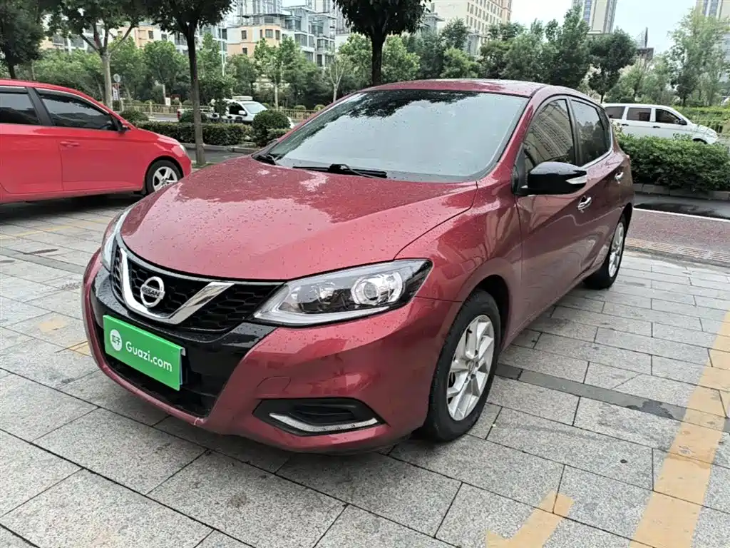 Nissan Tiida 2020 — фото 1