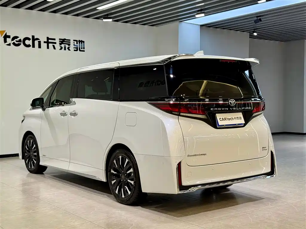 Toyota Vellfire 2024 — фото 6