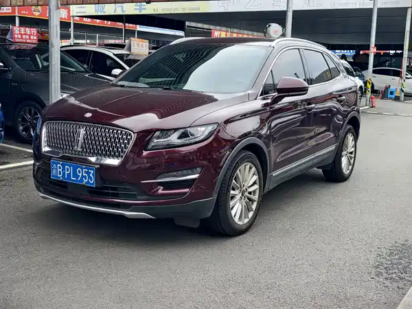 Lincoln MKC 2019