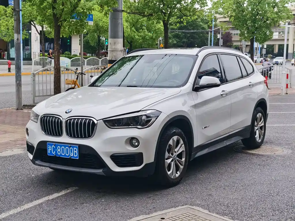 BMW X1 2017 — фото 1