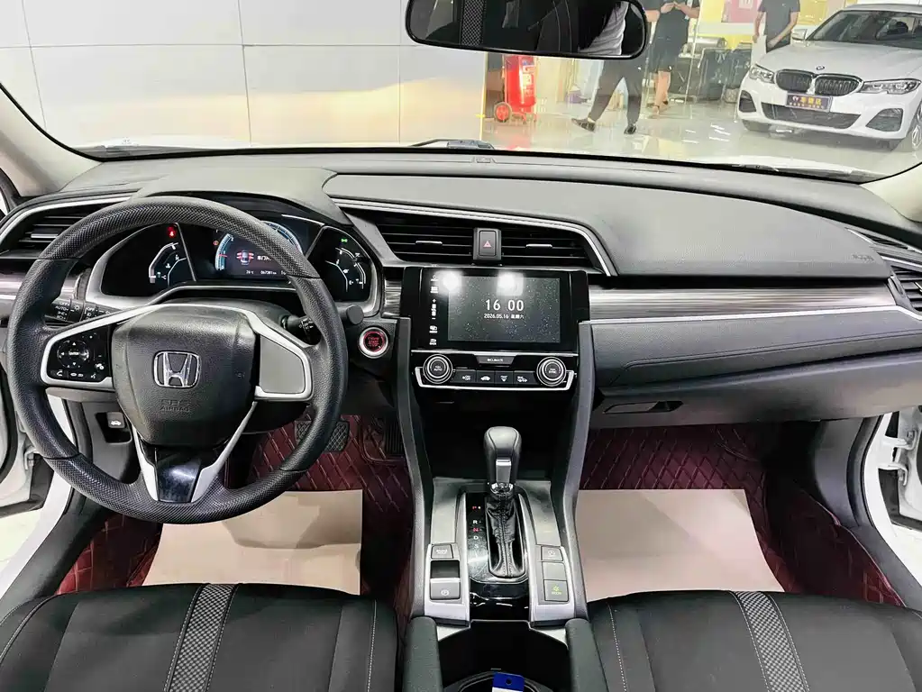 Honda Civic 2020 — фото 9