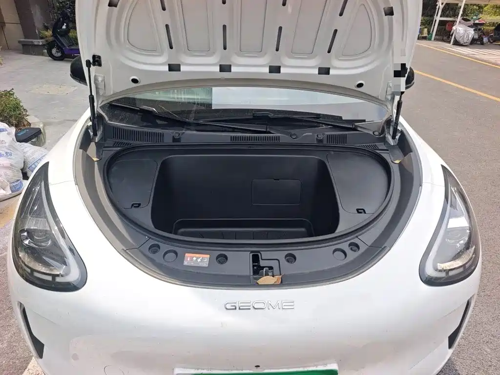 Geely Galaxy Starwish 2026 — фото 11