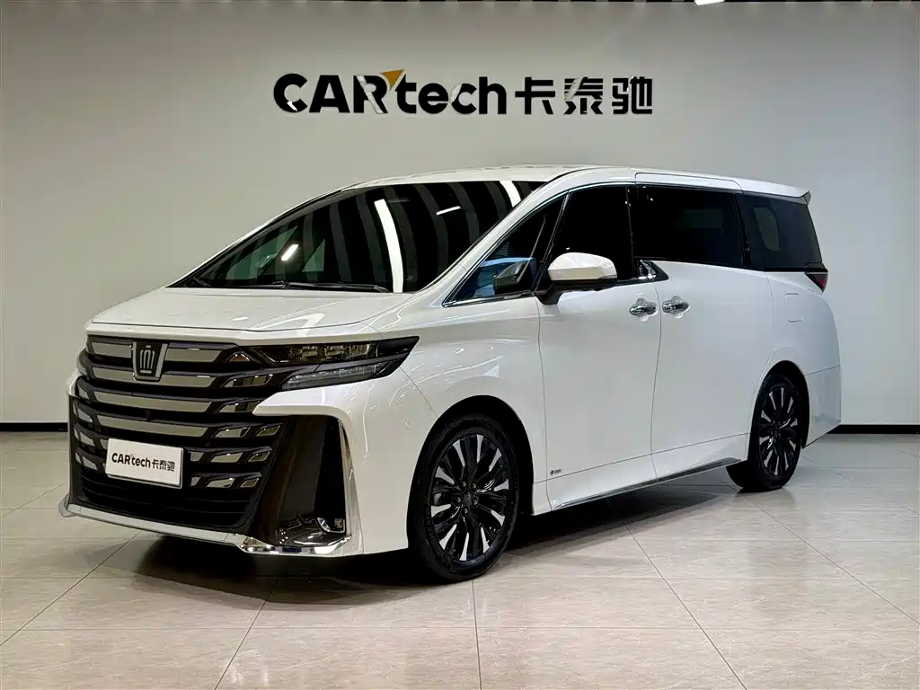 Toyota Vellfire 2024 — фото 1
