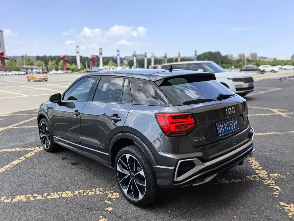 Audi Q2L 2022