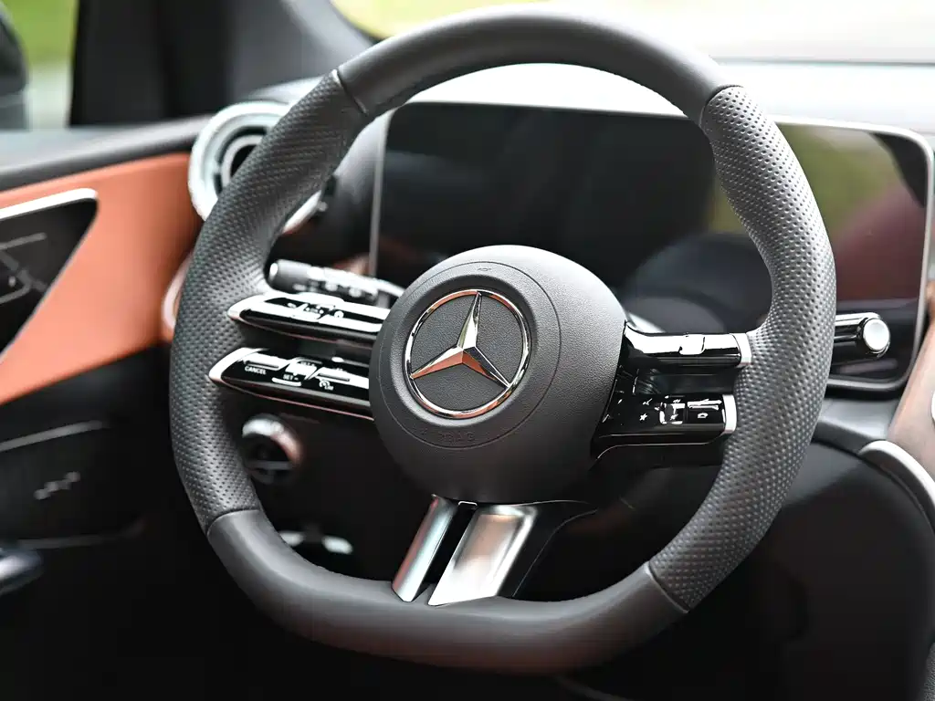 Mercedes-Benz GLC 2025 — фото 8