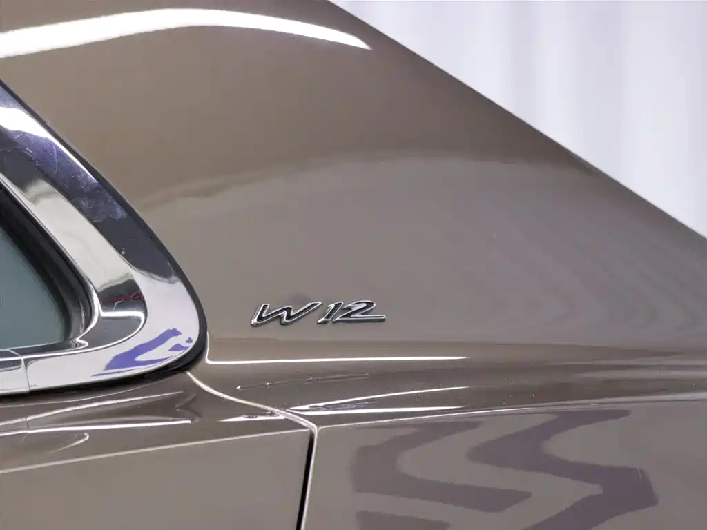Bentley Flying Spur 2014 — фото 25