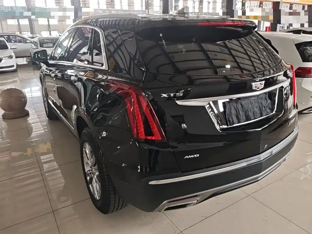 Cadillac XT5 2020 — фото 5
