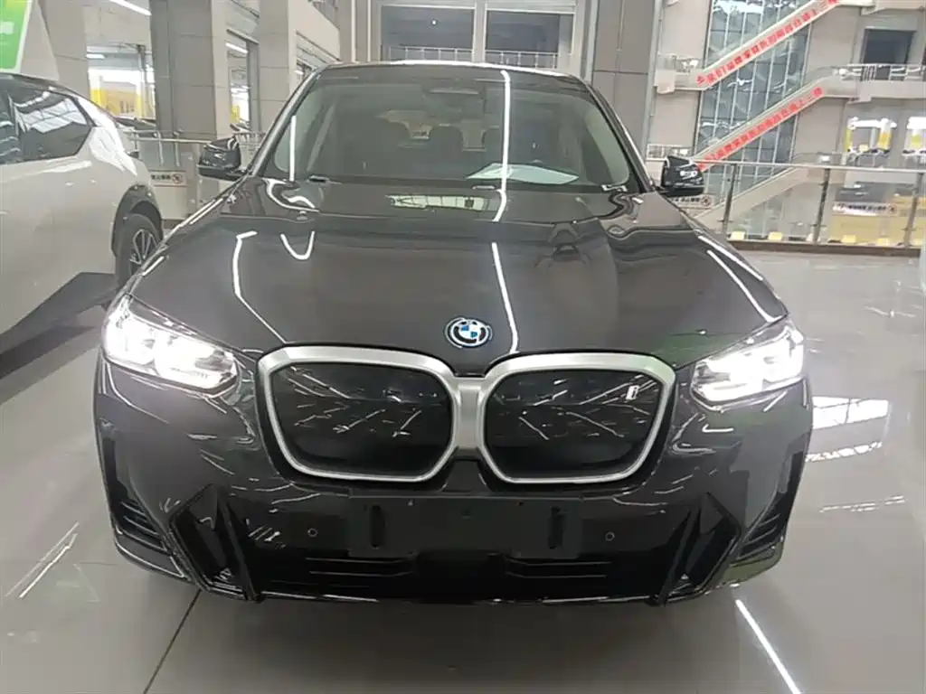 BMW iX3 2023 — фото 3