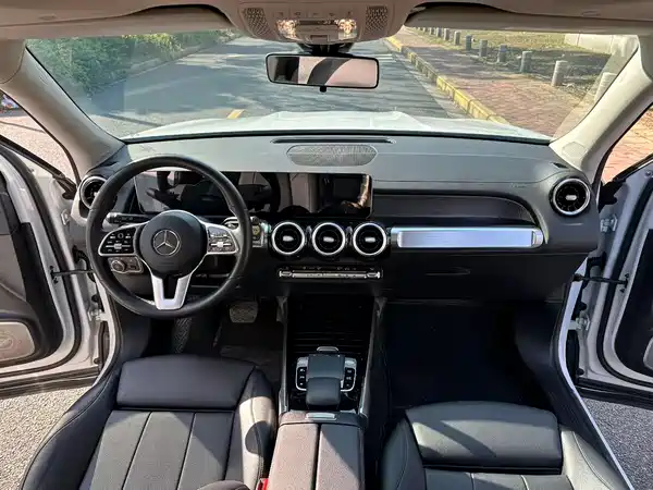 Mercedes-Benz GLB 2020