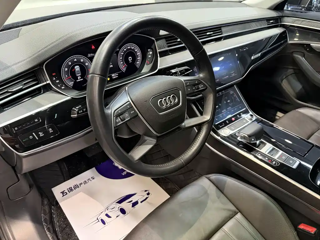 Audi A8 2019 — фото 17