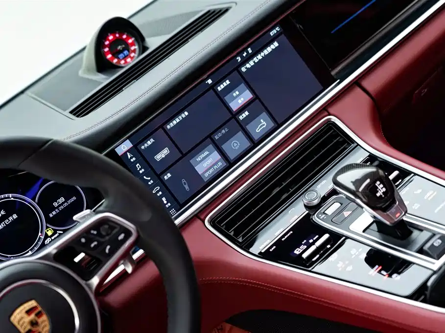 Porsche Panamera 2020 — фото 14