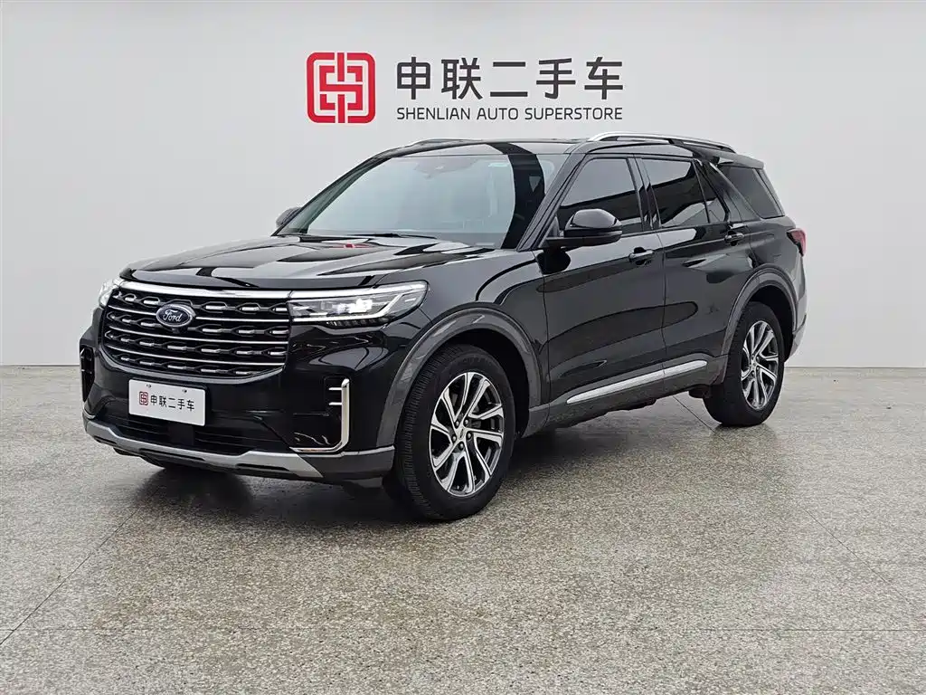 Ford Explorer 2023 — фото 1