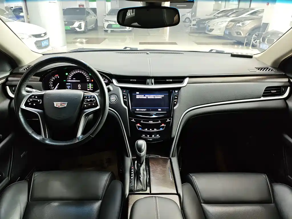 Cadillac XTS 2019 — фото 11