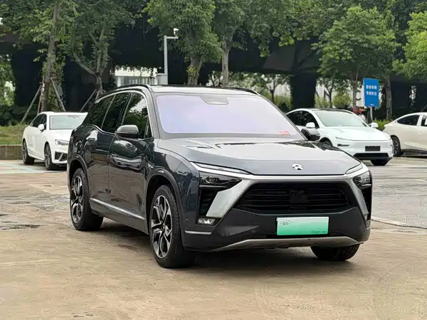 NIO ES8 2020