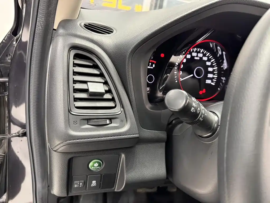 Honda Vezel 2016 — фото 18